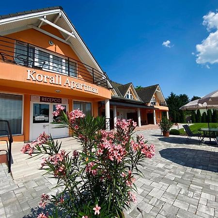 Korall Apartman Balatonfůzfő Buitenkant foto