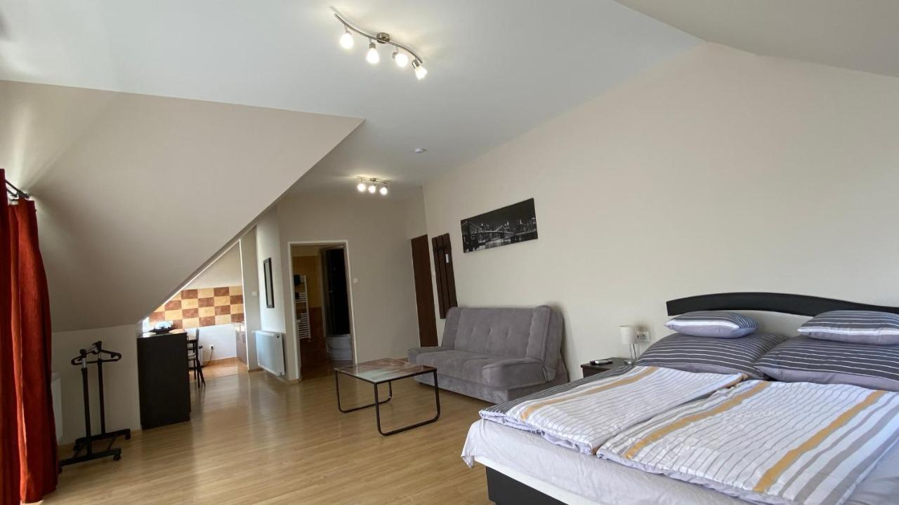 Korall Apartman Balatonfůzfő Buitenkant foto