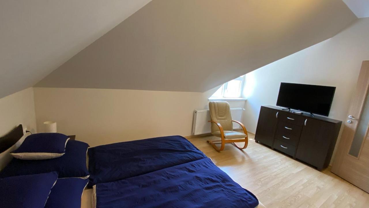 Korall Apartman Balatonfůzfő Buitenkant foto