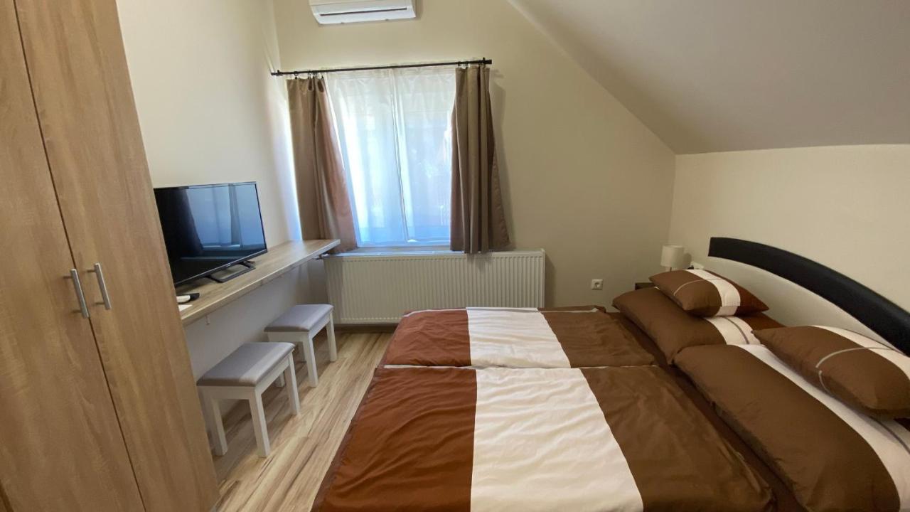 Korall Apartman Balatonfůzfő Buitenkant foto