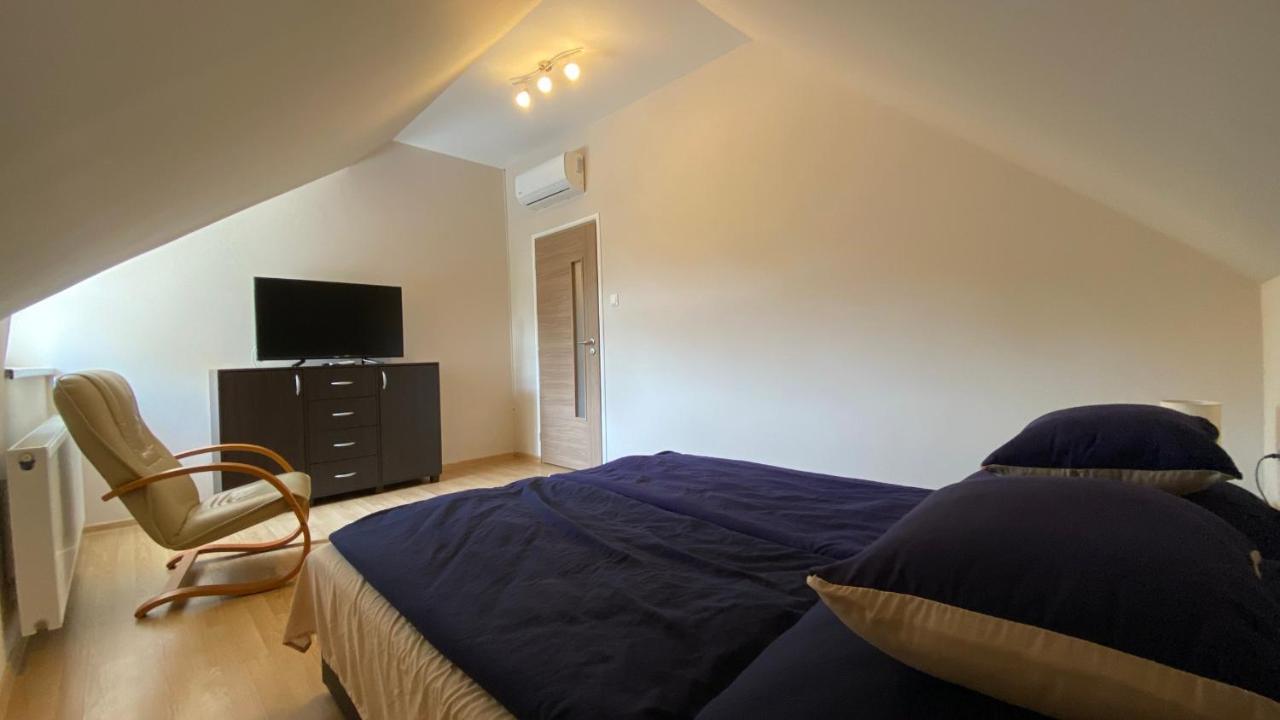Korall Apartman Balatonfůzfő Buitenkant foto