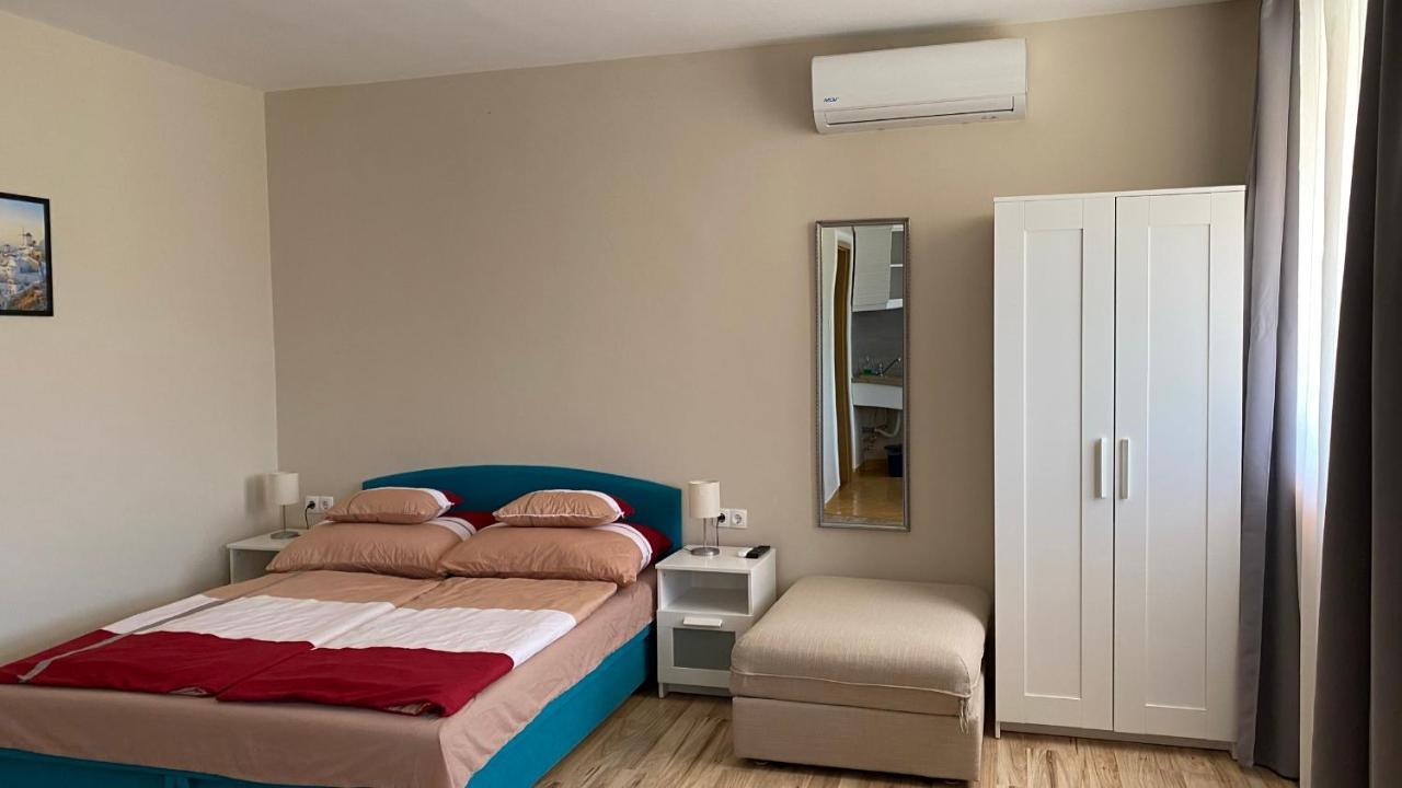 Korall Apartman Balatonfůzfő Buitenkant foto
