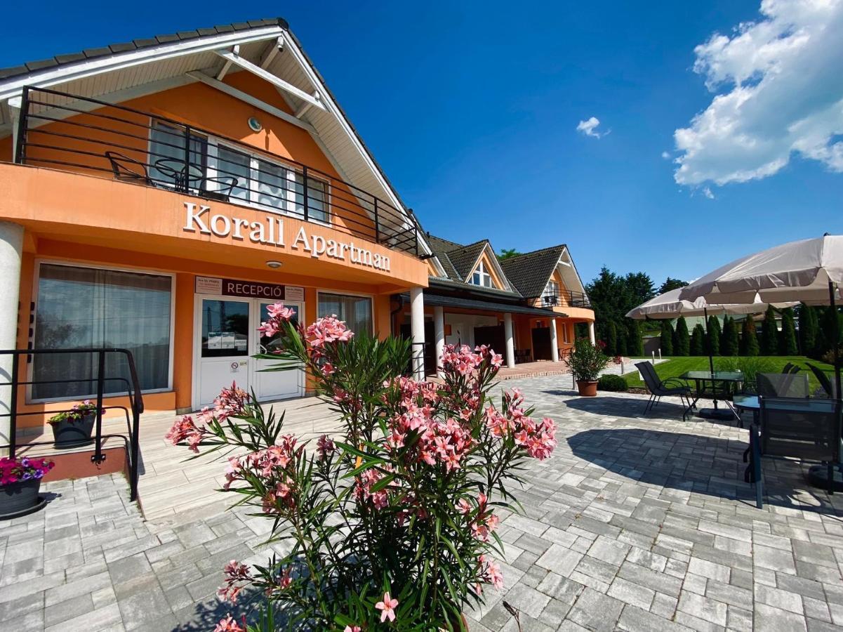 Korall Apartman Balatonfůzfő Buitenkant foto