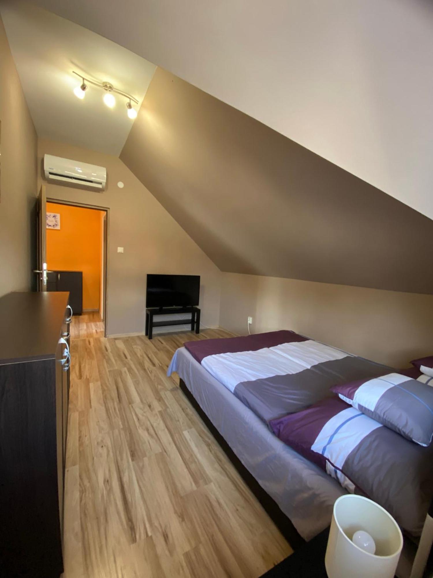 Korall Apartman Balatonfůzfő Buitenkant foto